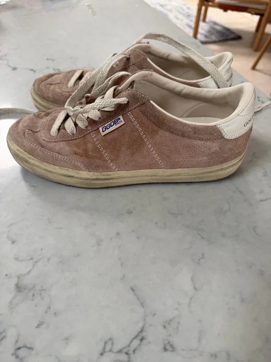 Golden Goose Pink Suede Low-Top Sneakers with Cream Sole - Picture 5 of 8